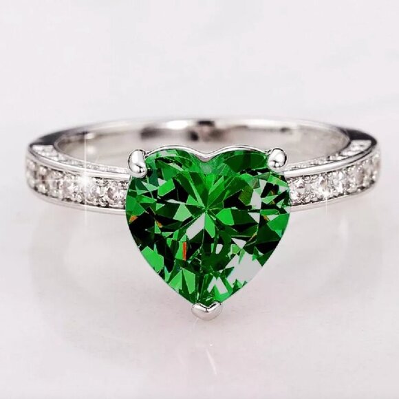 925 Sterling Silver Emerald Diamond Heart Ring - Picture 2 of 4